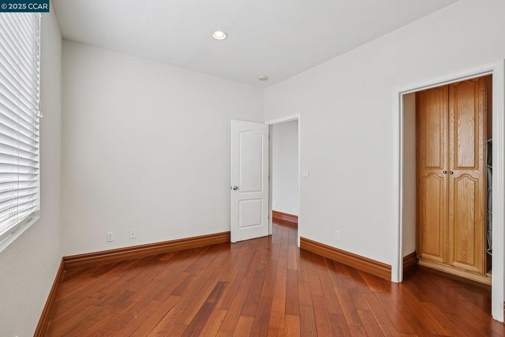 HIGHLANDS RANCH - Residential