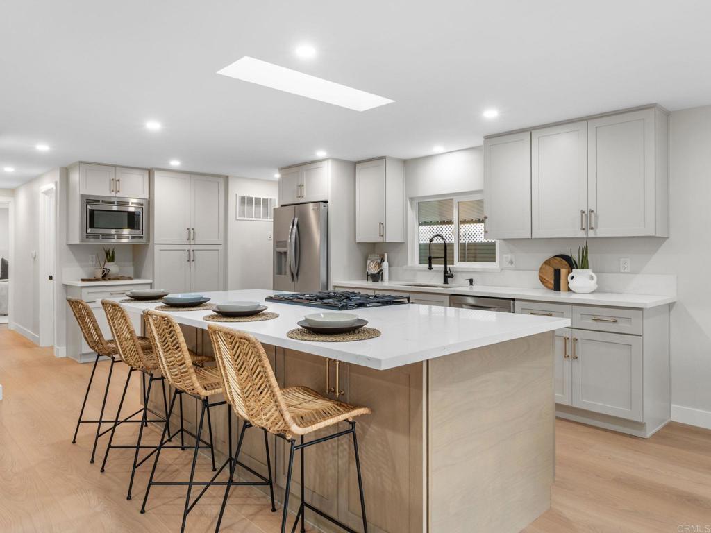 3535 Linda Vista Drive 213