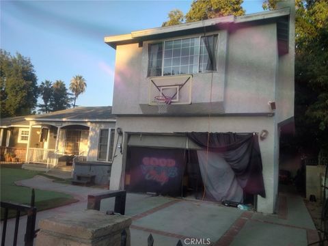 Photo of 7732 7732 Garden Grove Ave, Reseda, CA 91335 (MLS # SR25229926)