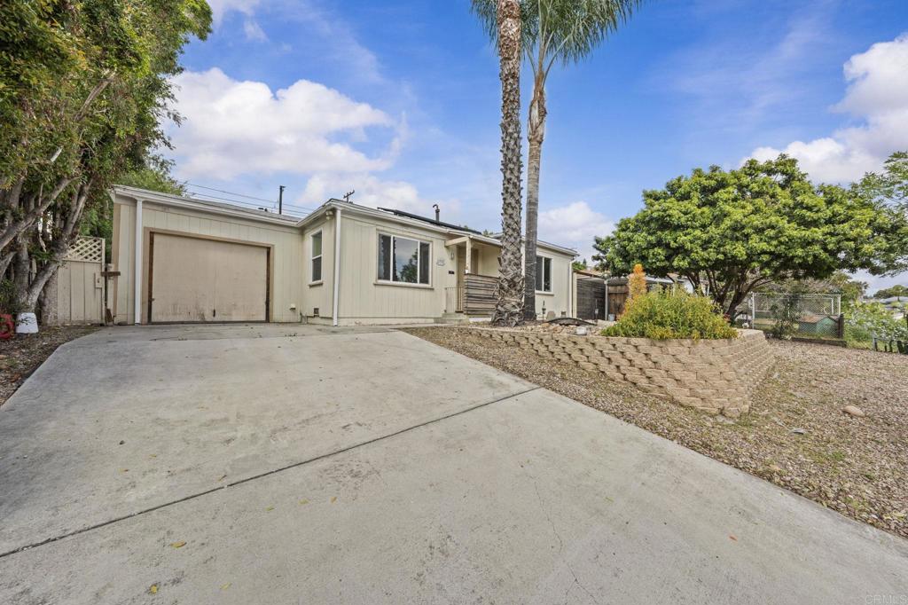 1992 Ensenada Street