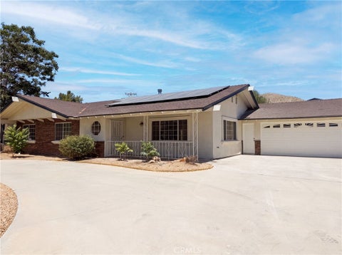 Photo of 54804 Martinez TRL, Yucca Valley, CA 92284 (MLS # IV26146491)
