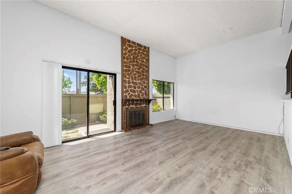 2005 W Culver Avenue 37