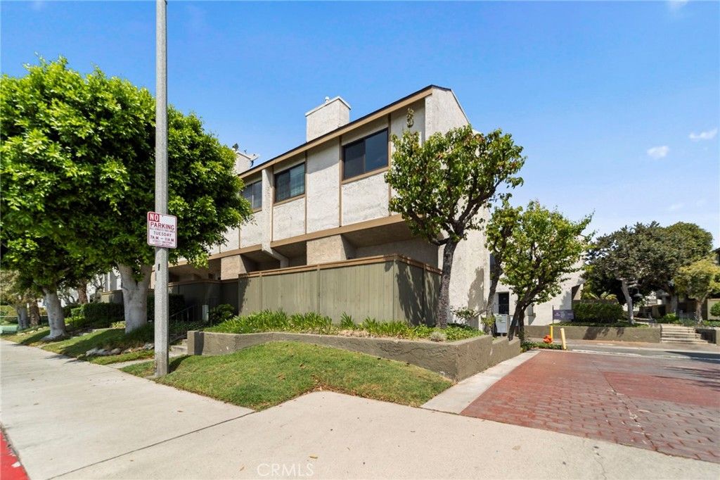 Photo of 2005 W Culver Avenue #37, Orange, CA 92868 (MLS # CV26080838)