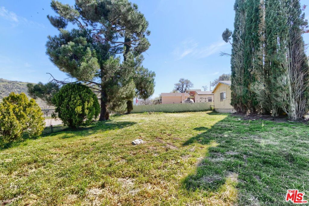 Photo of 2249 Lebec Road, Lebec, CA 93243 (MLS # 26664457)