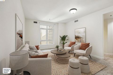 Photo of 423 7th St St #506, Oakland, CA 94607 (MLS # 41128507)