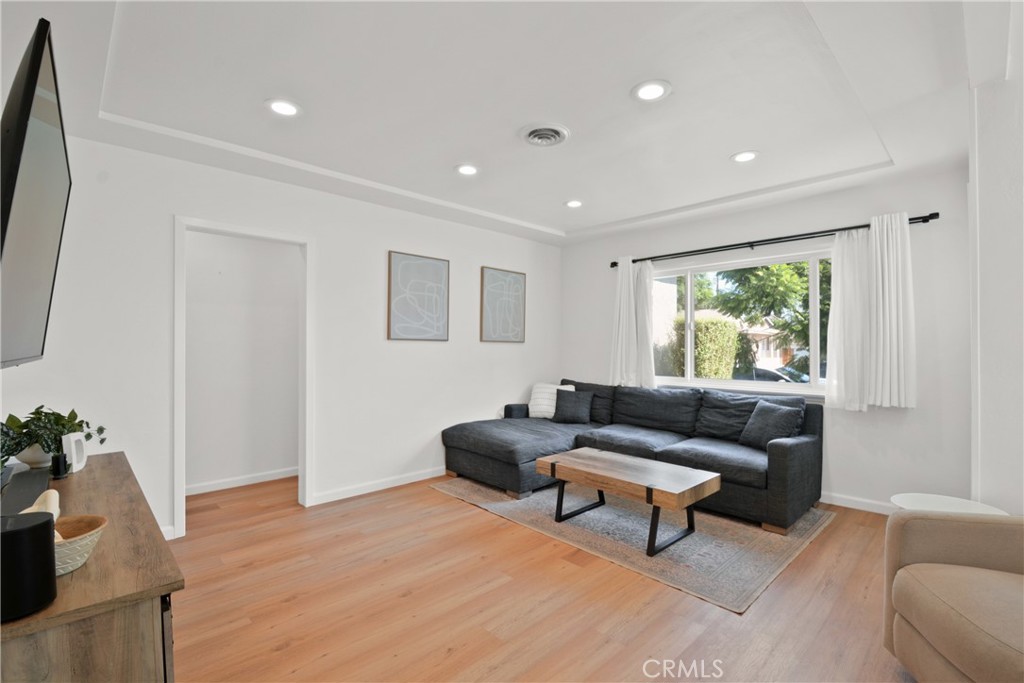 6139 Pearce Avenue