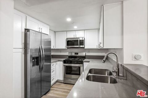 Photo of 11711 Ohio Avenue #114, Los Angeles, CA 90025 (MLS # 24469753) Photo of 11711 Ohio Avenue #114, Los Angeles, CA 90025 (MLS # 24469753)