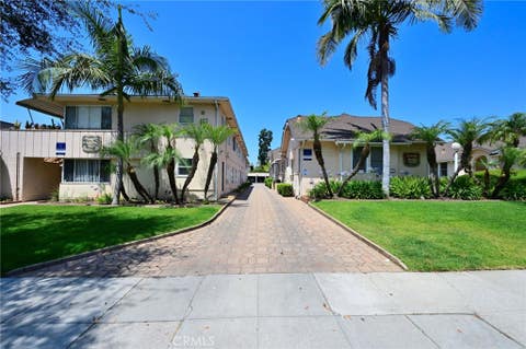 Photo of 529 541 S EL MOLINO Street, Pasadena, CA 91101 (MLS # AR26139329)
