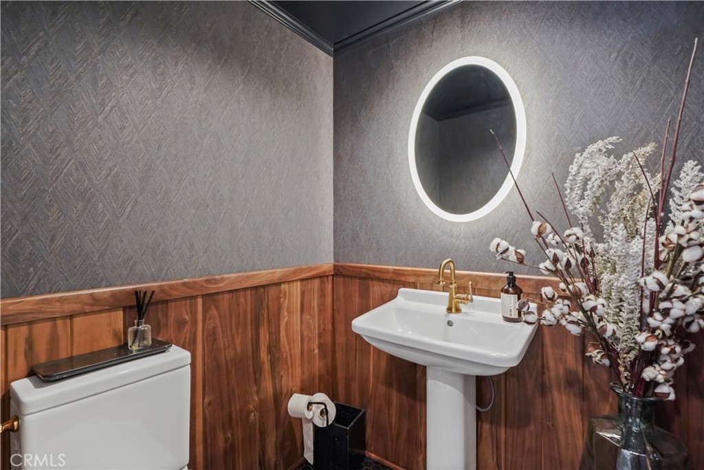 Westlake Bay (728) - Residential Lease