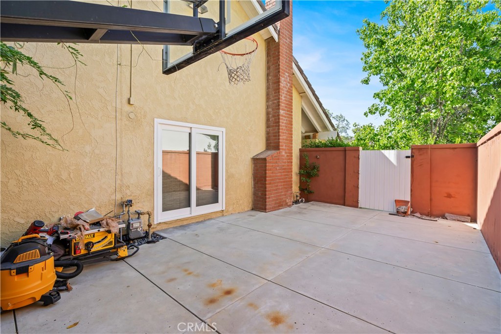 Westlake Bay (728) - Residential Lease