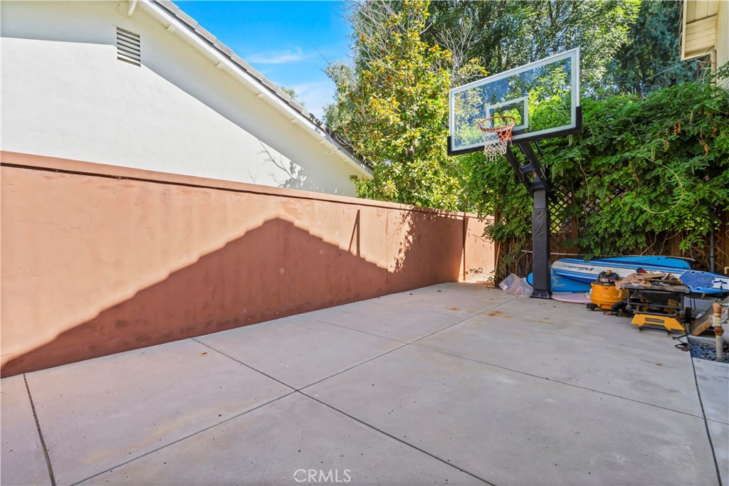 Westlake Bay (728) - Residential Lease