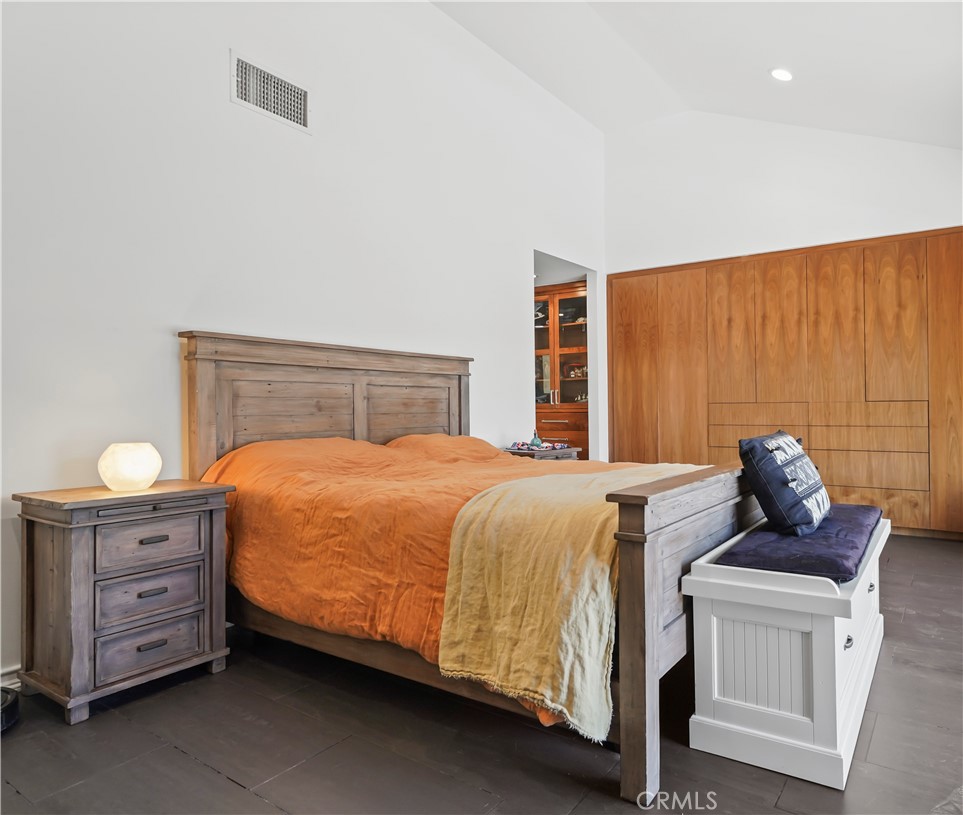 Westlake Bay (728) - Residential Lease