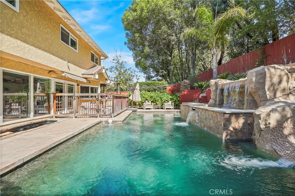 Westlake Bay (728) - Residential Lease