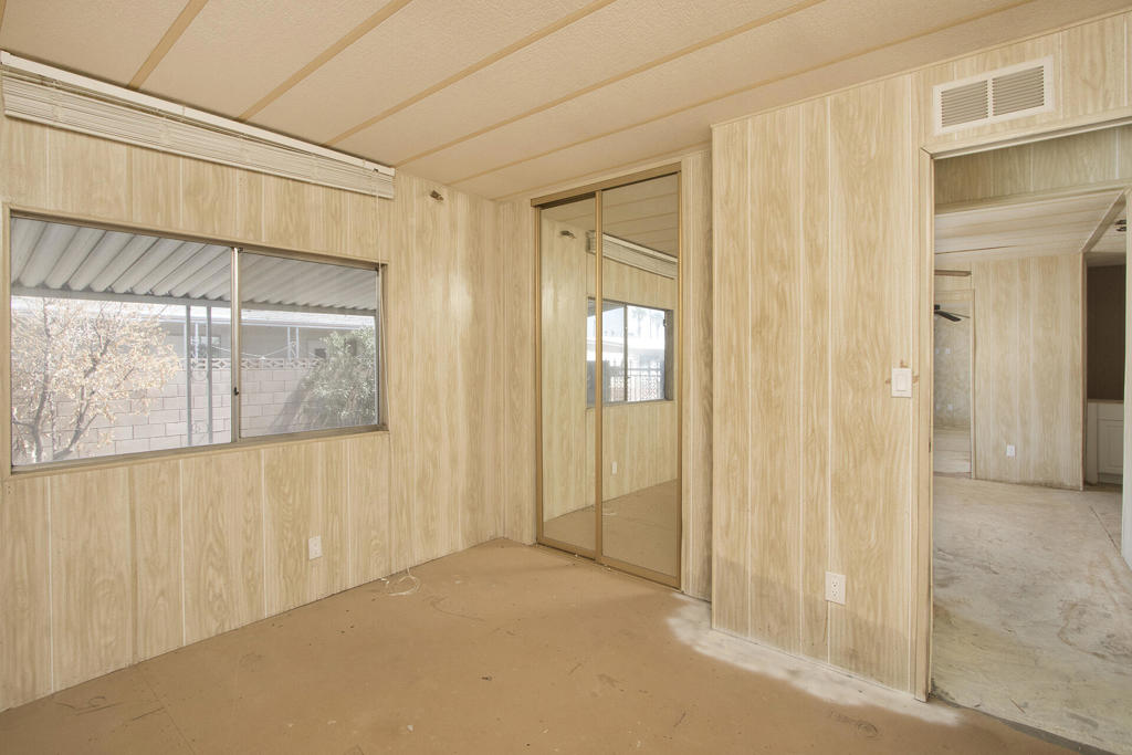 Tri Palm Estates - Manufactured In Park