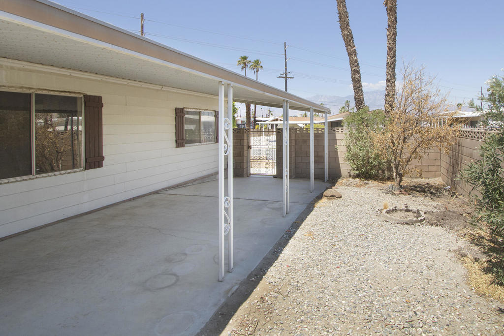 Tri Palm Estates - Manufactured In Park