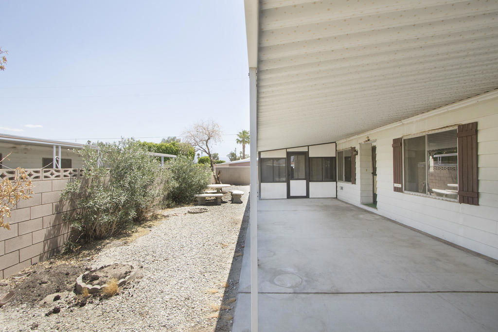 Tri Palm Estates - Manufactured In Park