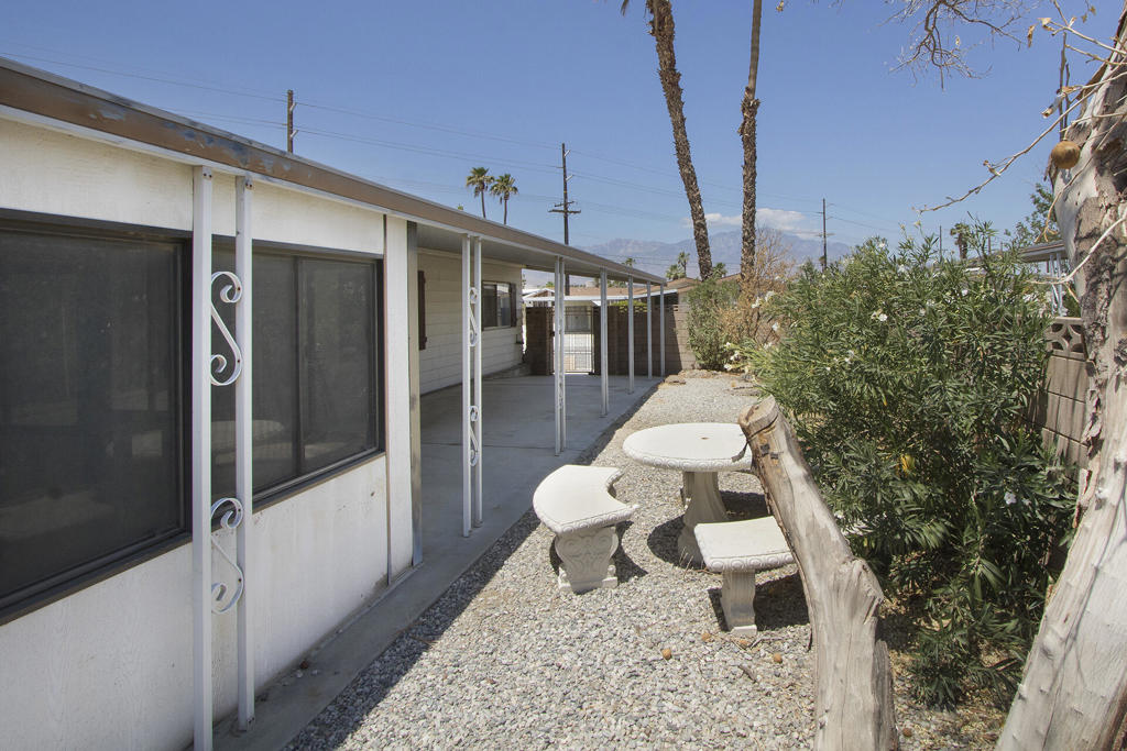 Tri Palm Estates - Manufactured In Park