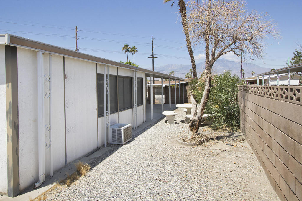 Tri Palm Estates - Manufactured In Park