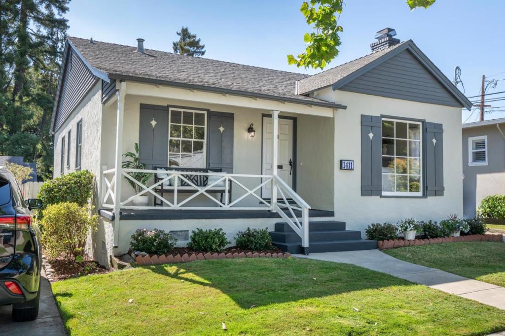 1411 Sanchez Avenue