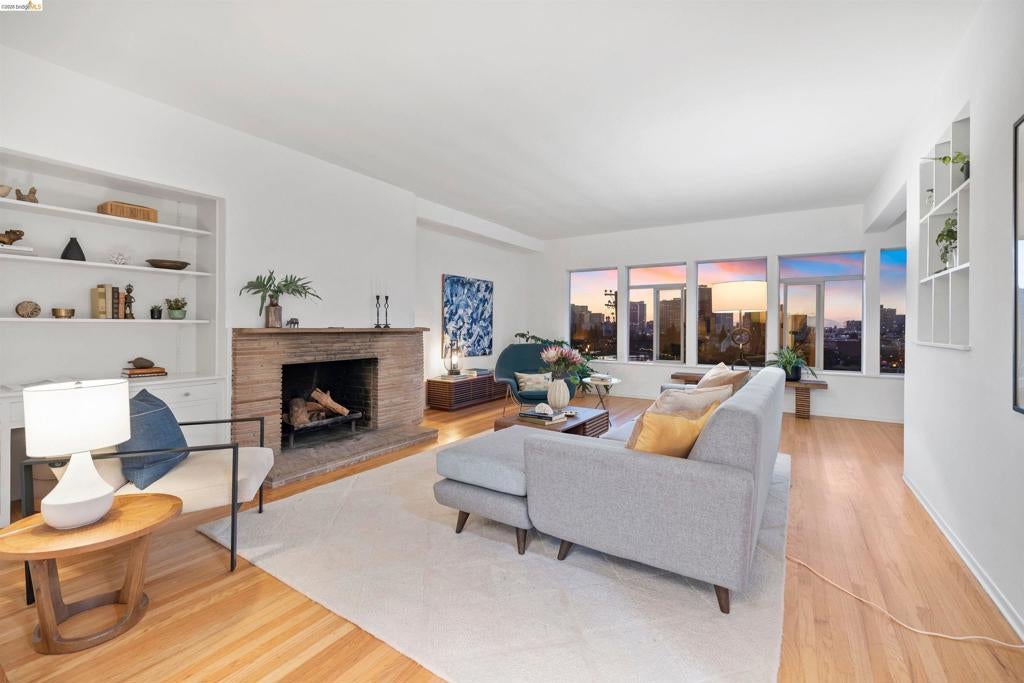 474 Merritt Ave 7