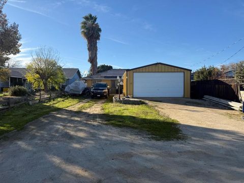 165 S 4th Street Shandon CA 93461