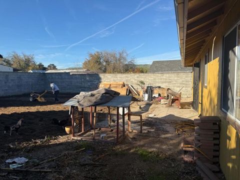 Tiny photo for 165 S 4th Street, Shandon, CA 93461 (MLS # ML82028985)