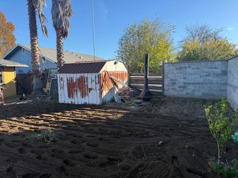 Tiny photo for 165 S 4th Street, Shandon, CA 93461 (MLS # ML82028985)