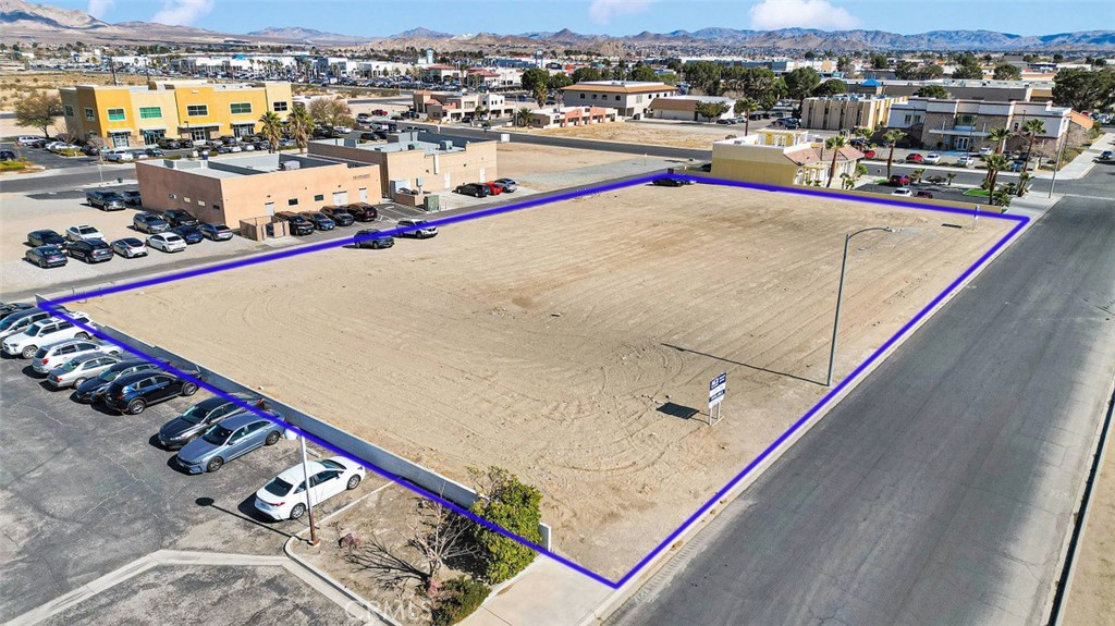 This is the only ownership in the area comprising four contiguous parcels totaling ± 42,840 sf, making it an exceptionally rare and highly coveted opportunity. Located in the heart of the Victorville Civic Area, this property offers unmatched development potential. Zoned as Civic Business Center under the Civic Center Specific Plan, it is ideal for the creation of professional office space and complementary retail/service establishments, perfectly positioned to serve the surrounding government and service districts.
Neighboring high-profile institutions, such as Victorville City Hall, Victorville Superior Court, Mojave Desert Air Quality Management District, and San Bernardino County Services Offices, create a dynamic business hub that enhances both visibility and potential for growth. This is a rare investment opportunity in this civic corridor.