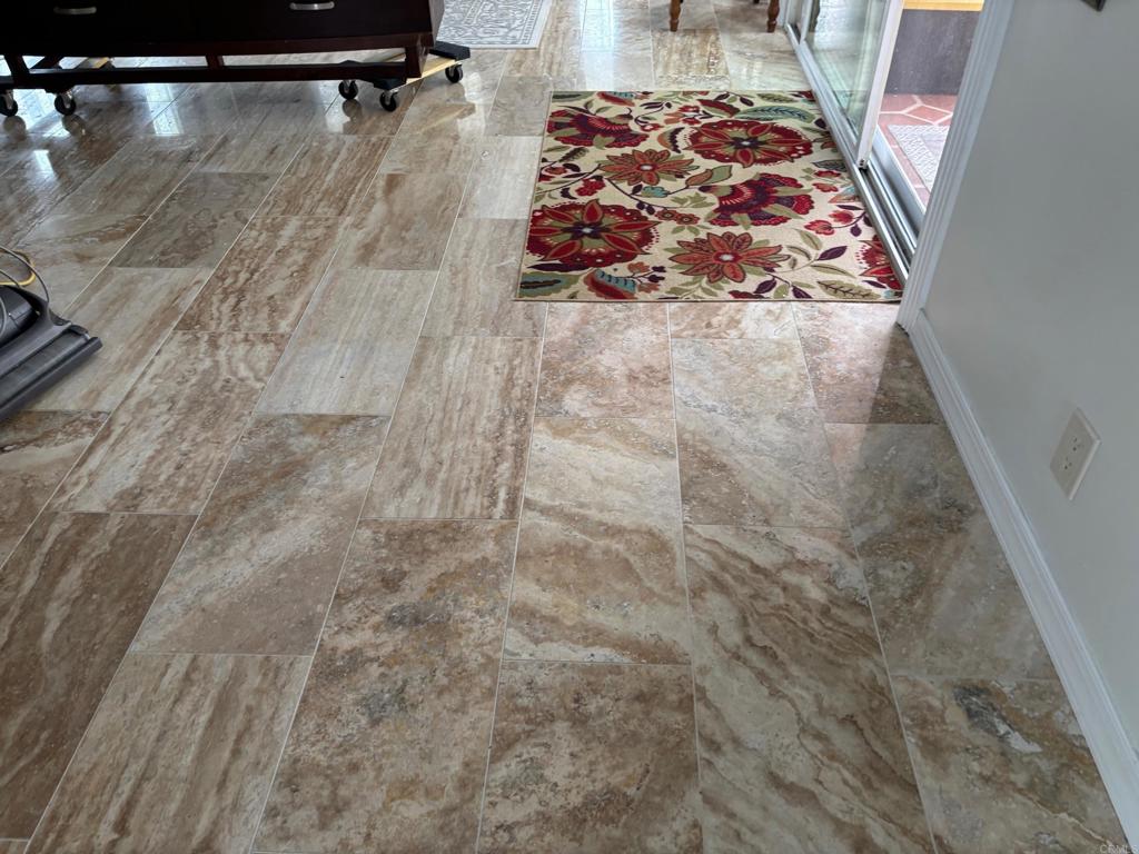 3621 Vista Campana S 84