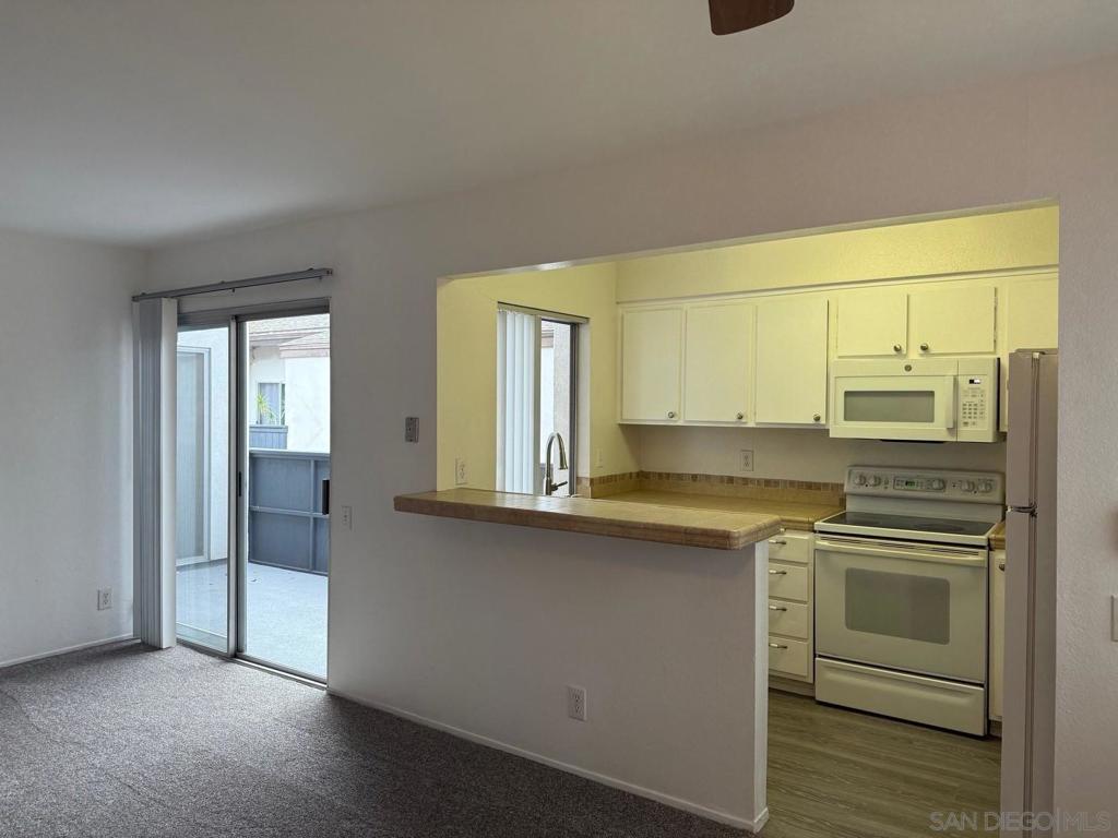 1361 Caminito Gabaldon D