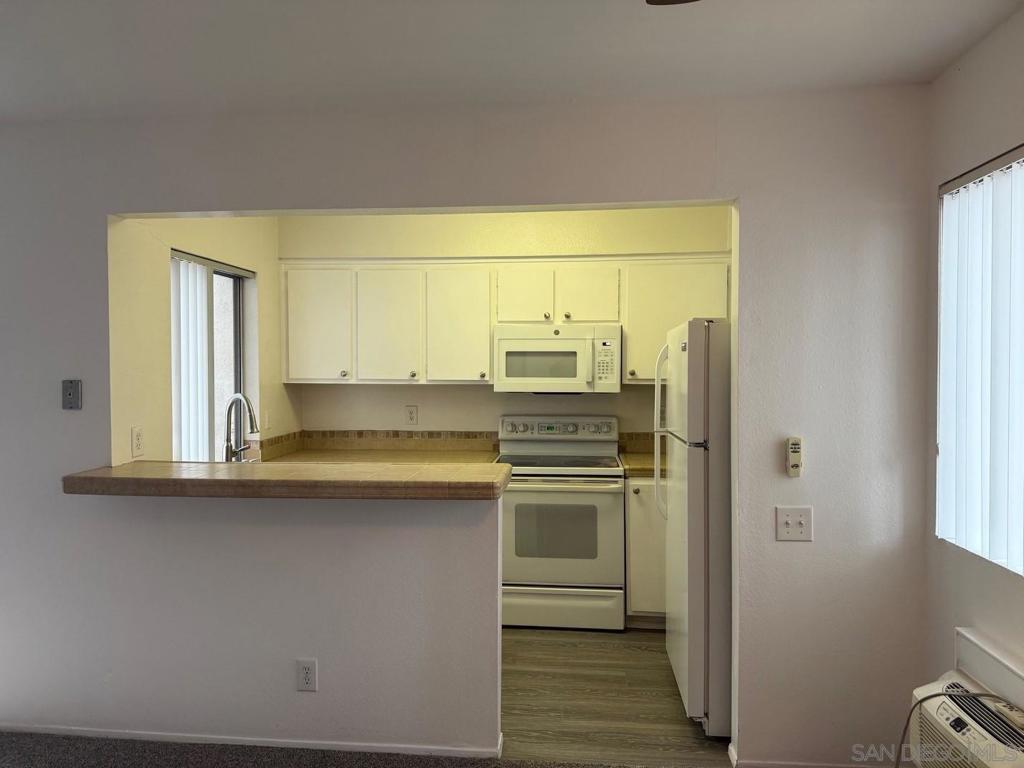 1361 Caminito Gabaldon D