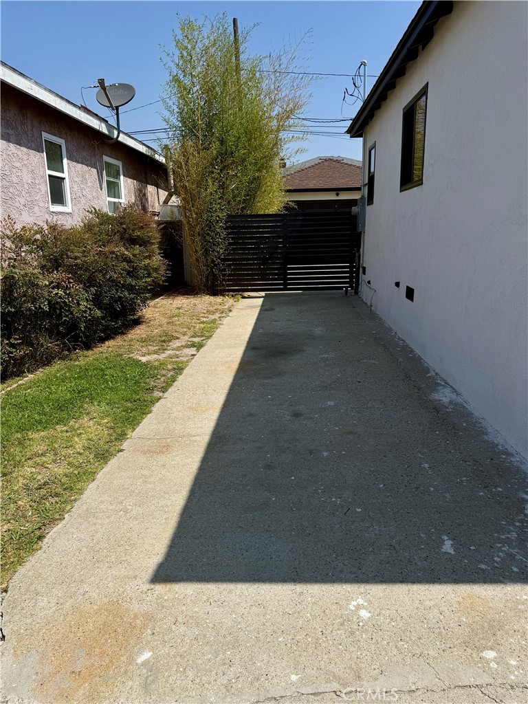 2135 W 162nd Street