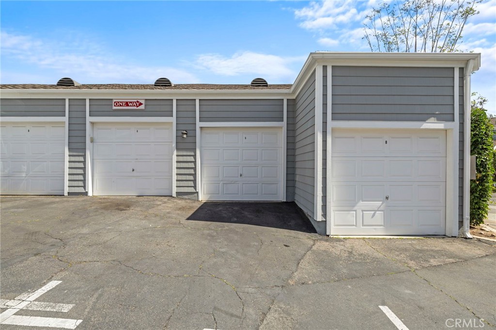 407 San Nicholas Court