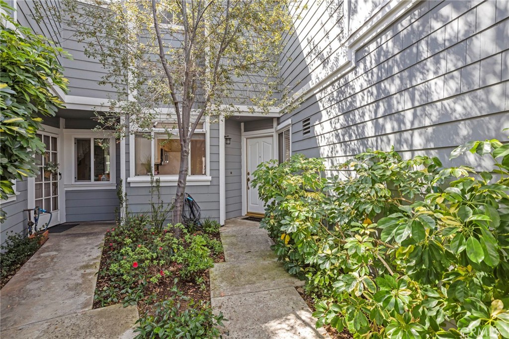 407 San Nicholas Court