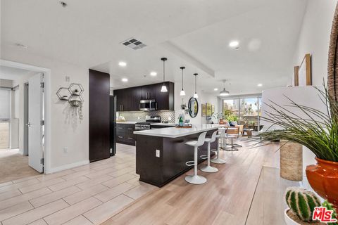 Photo of 540 S Kenmore Avenue #303, Los Angeles, CA 90020 (MLS # 26668589)