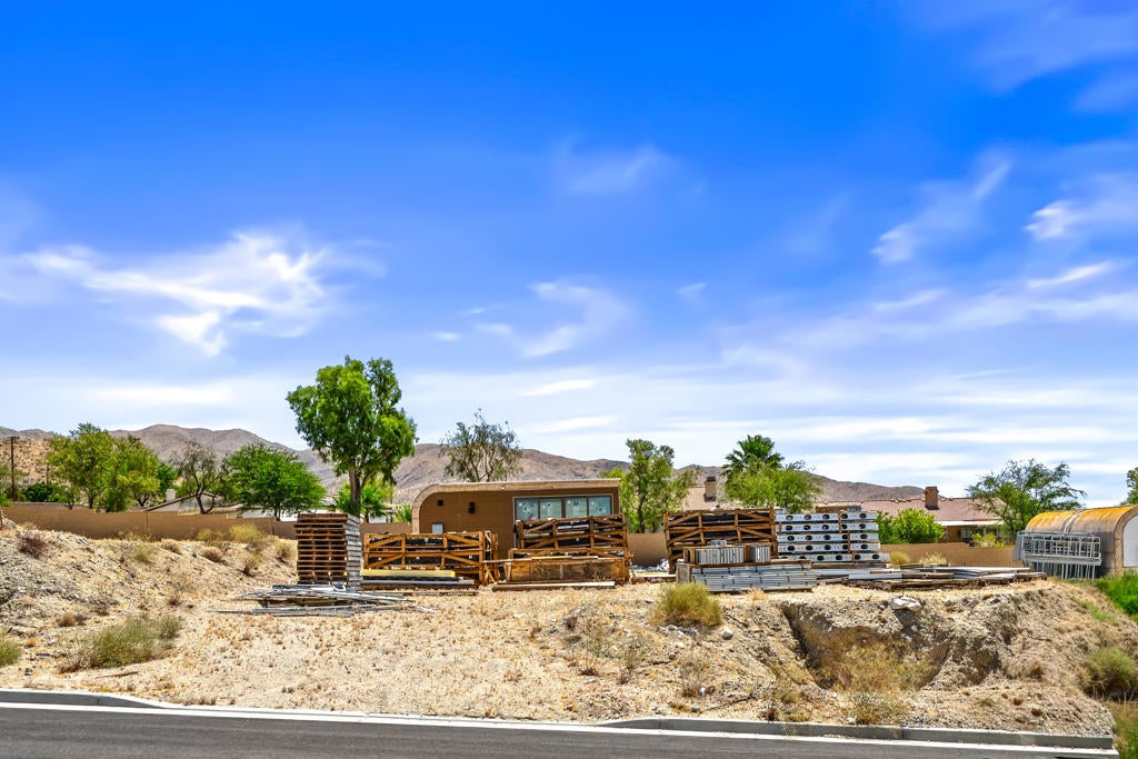 13816 Scenic Crest Circle