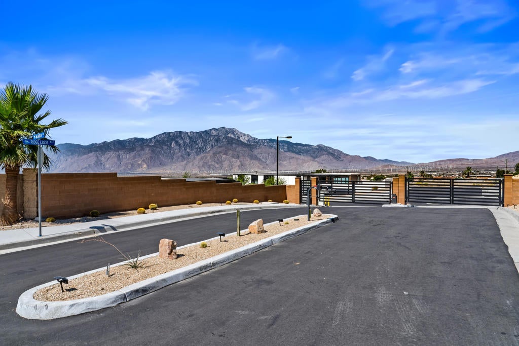 13816 Scenic Crest Circle