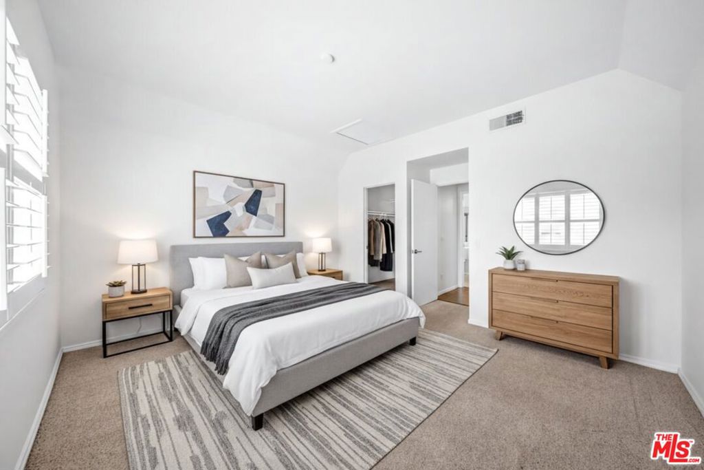 2150 Camino De La Reina 4303