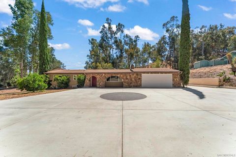 Photo of 3007 Quail Rd Rd, Escondido, CA 92026 (MLS # 250038068SD) Photo of 3007 Quail Rd Rd, Escondido, CA 92026 (MLS # 250038068SD)