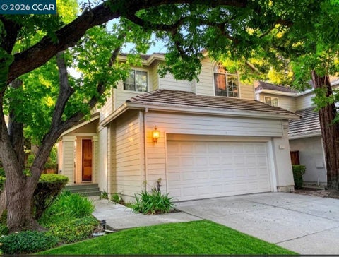 Photo of 1671 Brush Creek Pl Pl, Danville, CA 94526 (MLS # 41148133)