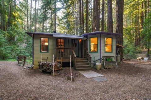 Photo of 700 Laurel View Road, Los Gatos, CA 95033 (MLS # ML82064276)
