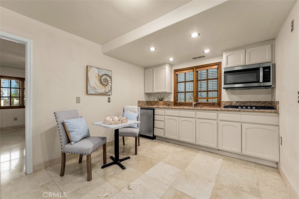 Irvine, California, 92603, United States, 5 Bedrooms Bedrooms, ,7 BathroomsBathrooms,Residential,Active,2023338