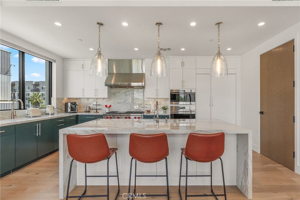 4281 Uptown Newport Drive 4