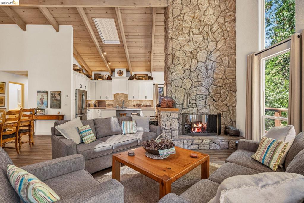 22790 Bret Harte Dr