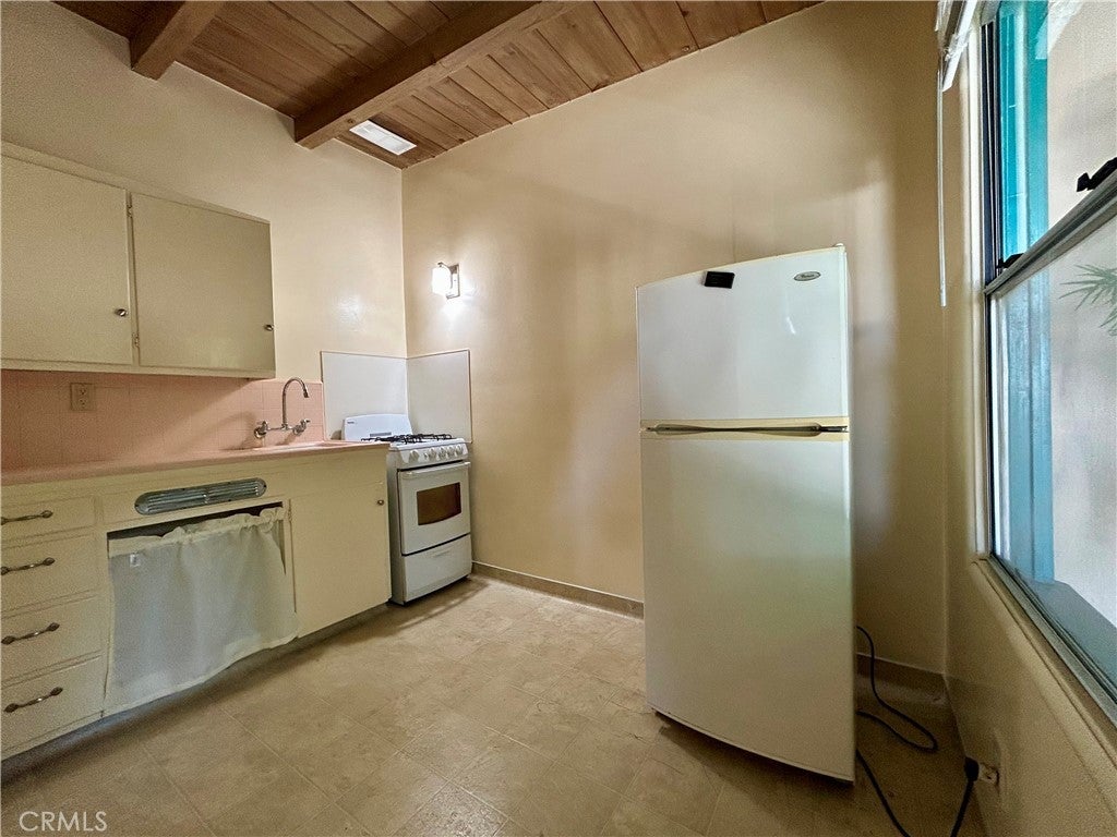 440 Atascadero Road 5