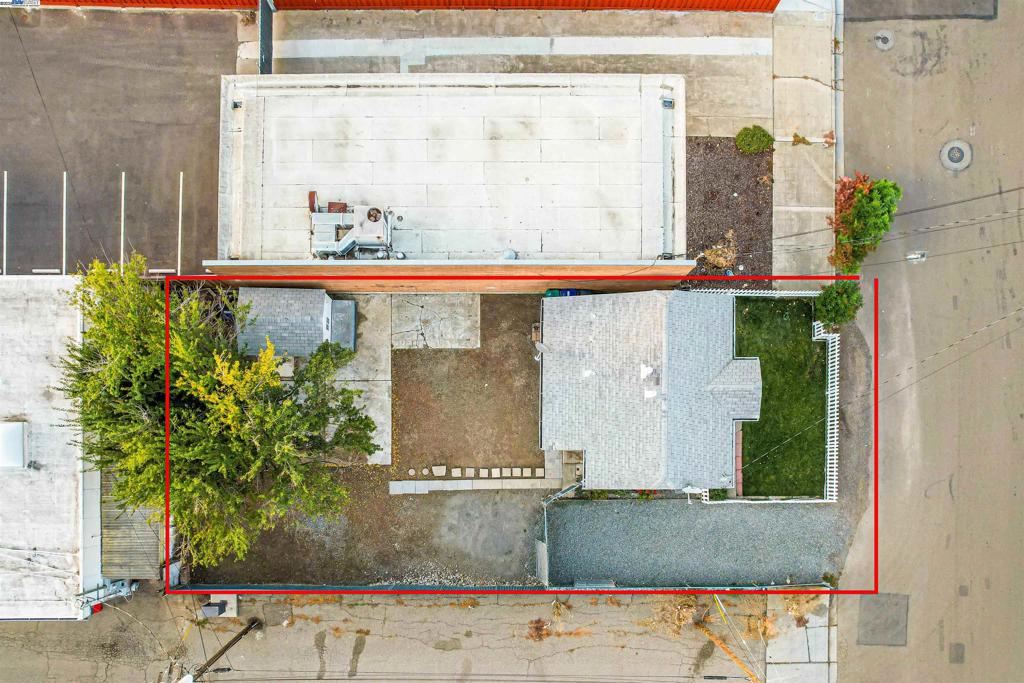 JACKSON TRIANGLE - Residential