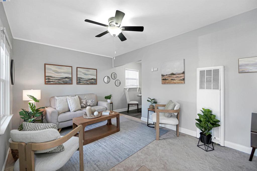 JACKSON TRIANGLE - Residential