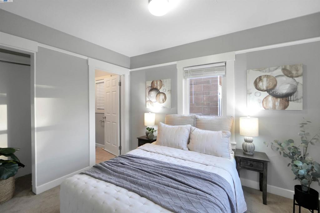 JACKSON TRIANGLE - Residential