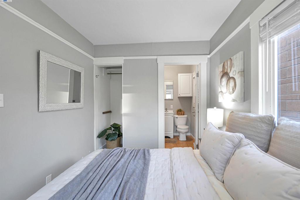 JACKSON TRIANGLE - Residential