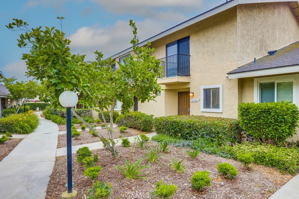 12143 Stonegate Lane